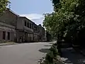 Façades à balcon dans le vieux Doucheti