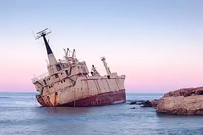L'épave (maritime) de l'Edro III, à Pégia, Chypre.