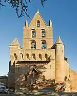 Sainte-Marie-Madeleine de Pibrac, le clocher-mur.