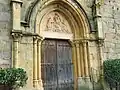 La porte de l'église