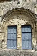 Portail de l'église de Trélou-sur-Marne.