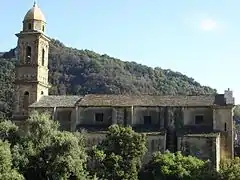 L'église Saint-Côme-et-Saint-Damien.