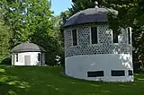 Les deux tours de pierre de laitier