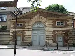 La porte Ricord, l'entrée historique de l'hôpital au 111, boulevard de Port-Royal.