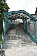 Escalier d'accès aux quais.