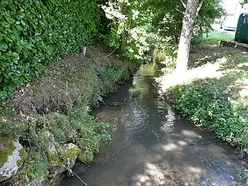 L'Eyraud au pont de la RD 15.