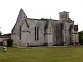 L'église, vue du nord-est.