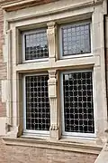 Assézat : fenêtre du prolongement de la façade nord.