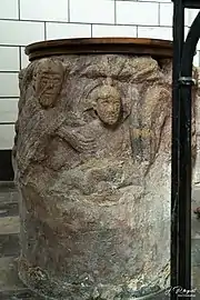 Les fonts baptismaux de l'église Saint-Martin de Samer, XIIe siècle.
