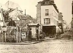 La rue Censier en 1865 avant le nettoyage par le vide des années 1960 (photographe : Charles Marville).