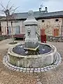 La fontaine de l'aubépine (1727).