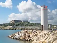 Phare et Fort Carré