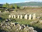 Partie d'enclos mortuaire.