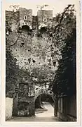 porte en 1936,