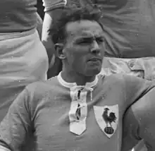 Photo-portrait de son entraîneur roannais Robert Samatan.