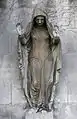 Sculpture d'une pleureuse.