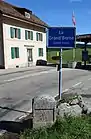 La Grand'Borne, à 4 km du bourg, borne frontière franco-suisse N° 8 en direction de L'Auberson.