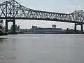 Le ferry Finnjet traversant le pont