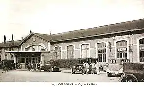 Le bâtiment voyageurs au début du XXe siècle.