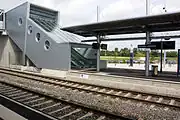 Accès à la passerelle, depuis le quai B.