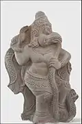 Garuda maitrisant les nāga. XIIe – XIIIe&nbsp;siècle. H. 110 env.