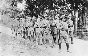 Une section de réservistes en Nouvelle-Poméranie (Nouvelle-Guinée allemande), qui va devoir affronter les Australiens (bataille de Bita Paka le 11 septembre 1914).