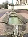 Puits à eau.
