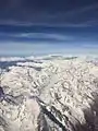 Vue aérienne du glacier de Corbassière et de son environnement (prise au mois de mars), depuis une altitude de 7&nbsp;300&nbsp;mètres.