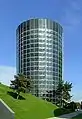 Bâtiment où les acheteurs récupèrent leur voiture.