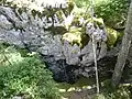  Barre rocheuse avec puits