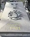 Tombe de la famille Haus à Petit-Sinay, où la famille Haus possédait le château Ter Eiken.