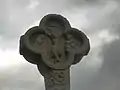 Côté ouest de la croix du XVe&nbsp;siècle.