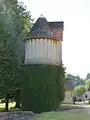 La tour-silo de la Grande ferme.