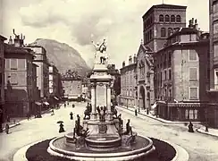 Place Notre-Dame à la fin du XIXe&nbsp;siècle