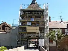 La porte haute (Obertor), enceinte qui entourait le bourg au XIVe&nbsp;siècle.