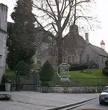 L'hôtel des Moneyroux et l'hôtel du Département de la Creuse.