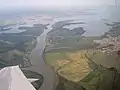 Guaíba, vue aérienne, avec Porto Alegre au fond.