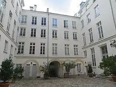 Cour principale