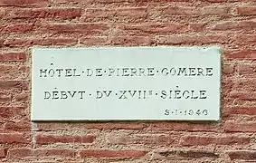 Plaque de façade