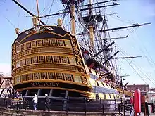 La poupe du HMS Victory, bâtiment sur lequel Quilliam a combattu lors de la bataille de Trafalgar.