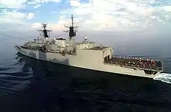 La frégate Regele Ferdinand, navire amiral de la flotte roumaine, antérieurement „HMS Coventry”.