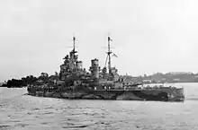 Le HMS Prince of Wales quittant Singapour