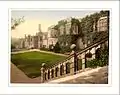 Photo d'Haddon Hall côté jardin XIXe siècle