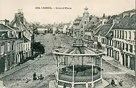 La Grand'Place au début du XXe&nbsp;siècle..