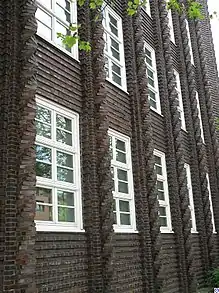 Usine de cigarettes Reemtsma à Hambourg, Fritz Höger architecte.