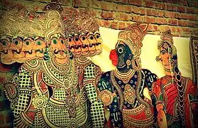 Le Tholu Bommalata est un théâtre d'ombre natif à la région. L'Andhra et la langue télougoue ont eus une influence culturelle majeure en Inde méridionale.