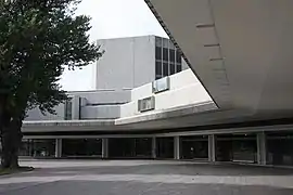 Le théâtre municipal d'Helsinki (1967, Timo Penttilä).
