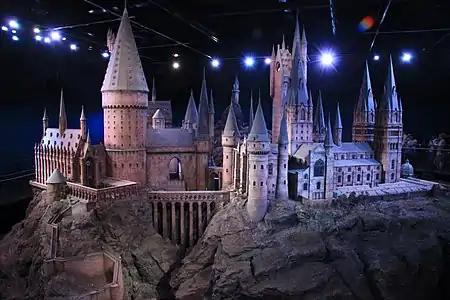 Vue générale de la maquette conçue par Stuart Craig.