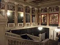 Grand escalier