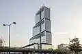 Le bâtiment, vu depuis Clichy.